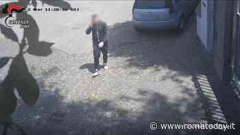 Si finge il nipote di una 86enne e la truffa rubandole pensione e gioielli per 10000 euro