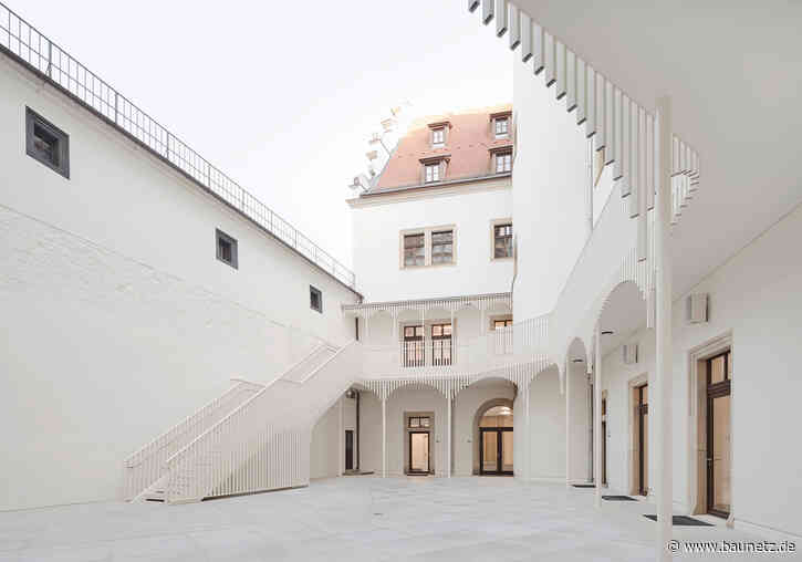 Haus der Kathedrale in Dresden
 - Sanierung und Umstrukturierung von Alexander Poetzsch Architekten