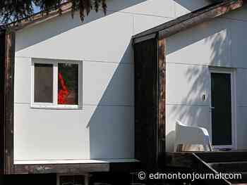 Edmonton police investigating after bullets hit Hazeldean home