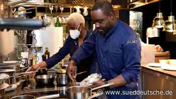 "Essen 1887" ein Erfolg: Müller zeigt Currywurst im Glas - Süddeutsche Zeitung - SZ.de