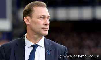 Club legend Duncan Ferguson leaves position as first-team coach to pursue managerial ambitions