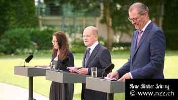 KOMMENTAR - Inflationsgipfel in Berlin: «Unterhaken mit Scholz» dämpft noch keine Preise