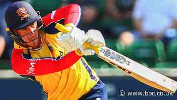 T20: Essex's remarkable hitting sees them beat Glamorgan