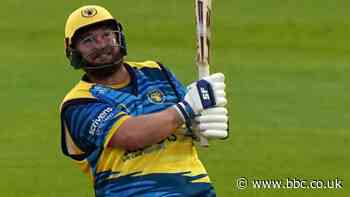 Essex win as four teams reach T20 quarter-finals