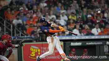 Trout's slump worsens, Astros strike out 20 to sweep Angels - Lethbridge News Now