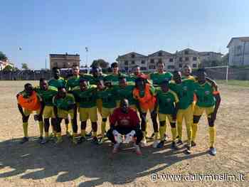 La squadra di calcio di Benevento formata da migranti e italiani - DailyMuslim.it