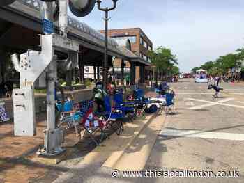Illinois shooting: Five dead in shooting near Chicago July 4 Independence Day parade