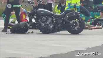 Motorrijder en passagier zwaargewond na aanrijding in Beringen - TV Limburg