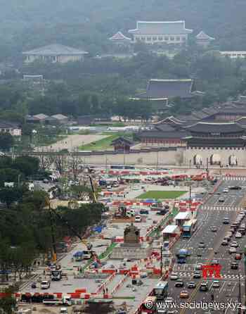 Seoul :Gwanghwamun Square in downtown Seoul where expansion work. #Gallery - Social News XYZ