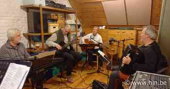 Kluisbergen viert 11 juli in de tuin van het gemeentehuis - Het Laatste Nieuws