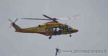 Muore cadendo dalla highline alla Sega di Ala, le foto del recupero - Trentino