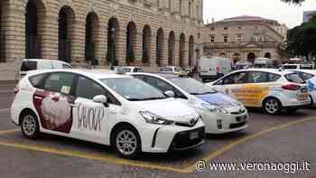 Verona, sciopero dei taxi: presidi in piazza Bra e nei parcheggi ospedalieri - veronaoggi.it