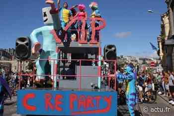 Une dizaine de chars ont défilé à Granville - La Gazette de La Manche