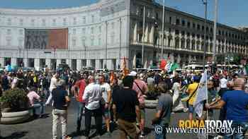 Sciopero taxi oggi e domani a Roma, disagi in centro e all'aeroporto di Fiumicino