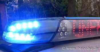 Hoher Schaden: Auto kollidiert mit Straßenbahn - Mannheim - Rheinpfalz.de