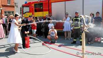 Heiße Liebe: Peggy und Timmi heiraten feuerwehrgeprüft in Jena - Ostthüringer Zeitung