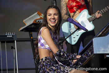 Watch Olivia Rodrigo Perform Surprise ‘Sour’ Tour Show Encore at U.K. Dive Bar