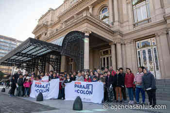 Los alumnos se despidieron de Buenos Aires tras disfrutar del mítico Teatro Colón - Agencia de Noticias San Luis