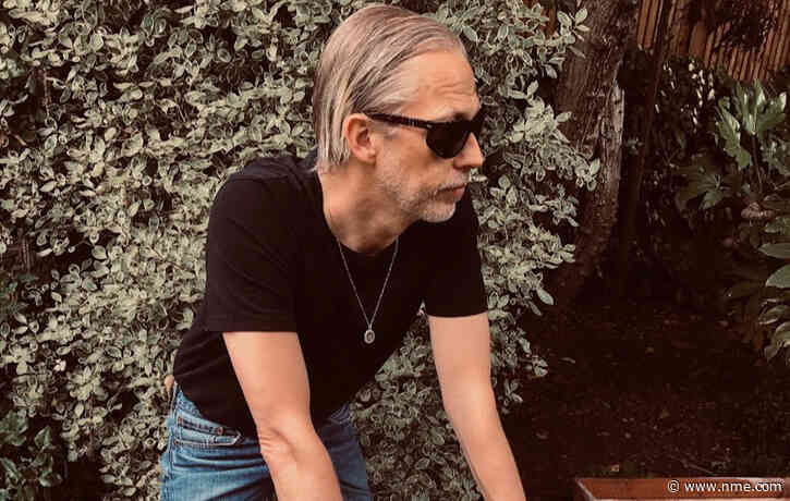 Ride’s Andy Bell shares new cover of Pentangle’s ‘Light Flight’