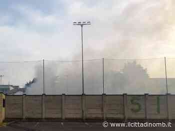 Giussano: incendio in un container, fumo visibile da chilometri - Il Cittadino di Monza e Brianza