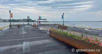 Kingston police looking for man seen in Lake Ontario off Crawford Warf