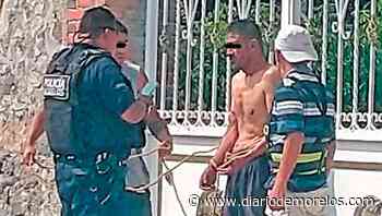 Amarran a un sujeto; lo señalan por robo en Cuernavaca - Diario de Morelos