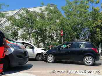 Trani, accusa un malore e invade l'altra corsia: frontale sul ponte di via delle Forze armate - ilgiornaleditrani - Radio Bombo
