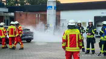 Bei Flensburg: Stickstoffaustritt sorgt für Großeinsatz der Feuerwehr in Harrislee - shz.de