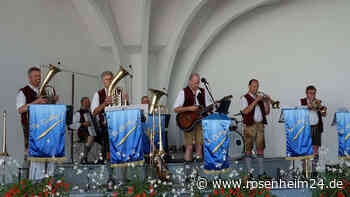 Kurhaus Bad Aibling: Frühschoppen mit De Richtig´n im Brunnenhof