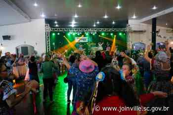 Festa junina reúne centenas de participantes do programa Movimenta Joinville - Prefeitura de Joinville (.gov)