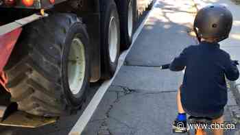 'Enough is enough,' says Hamilton man after cyclist killed on Upper Wentworth bridge