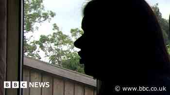 Oldham child sex abuse: Victim highlighted in report wants justice - BBC