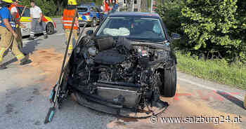 Freilassing: Zwei Verletzte bei Unfall mit Pferdetransporter - SALZBURG24