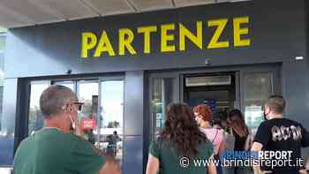 "Aeroporto: tra disagi, voli in ritardo e terminal senza aria condizionata" - BrindisiReport