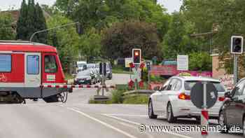 Bahnübergang Reitmehring wird aufgelöst: Warum das noch nicht das Finale der Endlosgeschichte ist