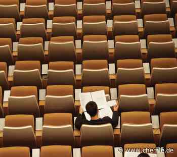 Weniger junge Menschen entscheiden sich für einen Chemiestudiengang