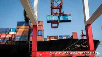 Containerschiffe: Stau in der Nordsee wegen Lieferkettenproblemen