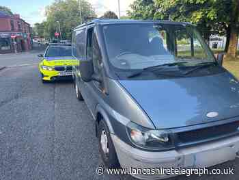 Passers-by help police detain cannabis driver as he resists arrest