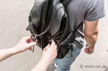 Geldbörse aus Rucksack gestohlen: Zeuge stellt Dieb auf frischer Tat