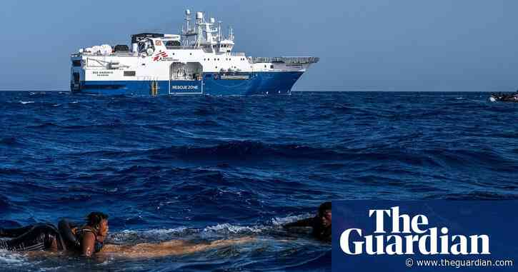Teenager saves baby from shipwreck during Mediterranean crossing