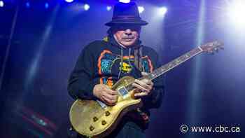 Carlos Santana collapses onstage after forgetting to eat or drink water