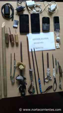 Libres: incautan facas en comisaría - Norte Corrientes