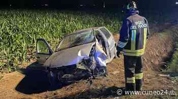Fossano, auto esce di strada in via Villafalletto - Cuneo24 - Cuneo24