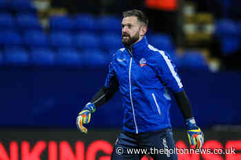 Ex-Bolton Wanderers goalkeeper Mark Howard links up with Phil Parkinson at Wrexham - The Bolton News