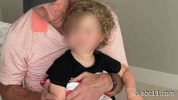 2-year-old found bloodied underneath dying parents after parade shooting: 'Mama, Dada come get me'