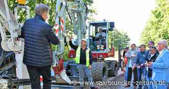 Glasfaserausbau hat begonnen: Der Bostalsee bekommt schnelles Internet​ - Saarbrücker Zeitung