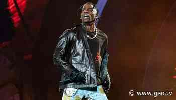 Travis Scott halts New York show over safety following Astroworld disaster - Geo News