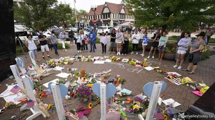 As life’s rhythms return, Highland Park residents resist ‘normalization’ of shootings