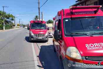 Jovem tem suspeitas de fratura após colidir moto contra poste em Schroeder - JDV - Jornal do Vale do Itapocu