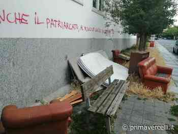 Salotto e camera da letto in via Felice Monaco - Prima Vercelli